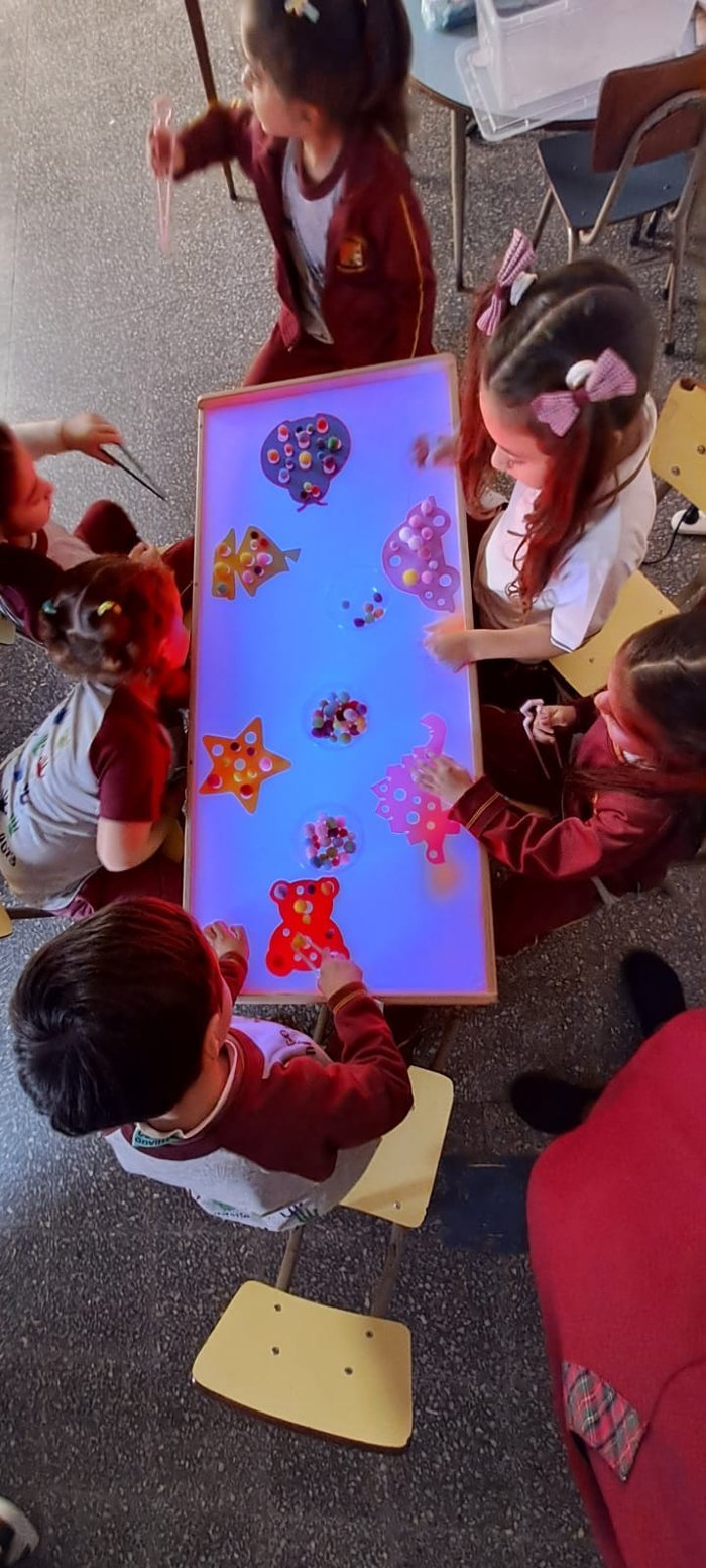 Explorar con luz y texturas