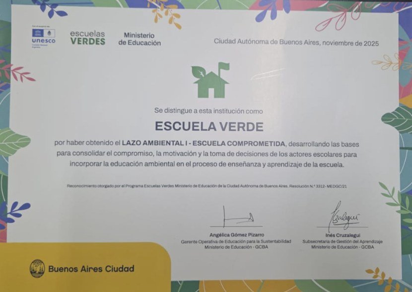 Diploma Escuela Verde otorgado al Colegio Divino Rostro